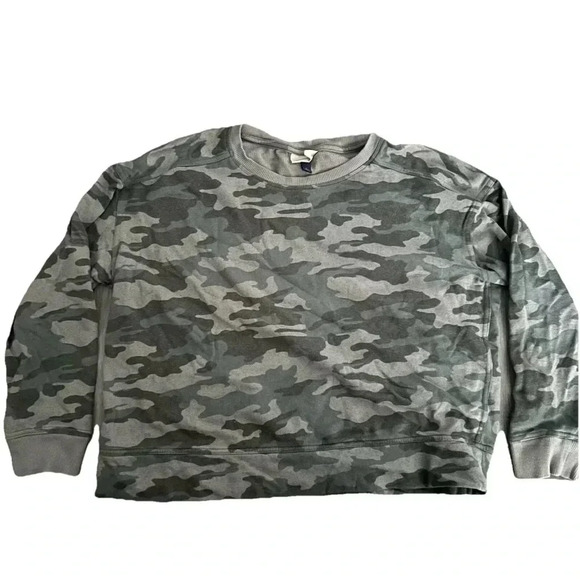 Women’s Universal Thread Green Camo Crew Neck Sweatshirt Size Large - Picture 1 of 3